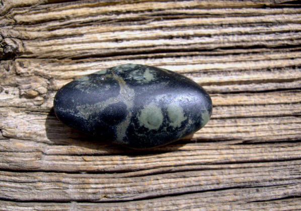 Baby Nebula Stone Palm Stone-Natural Unpolished